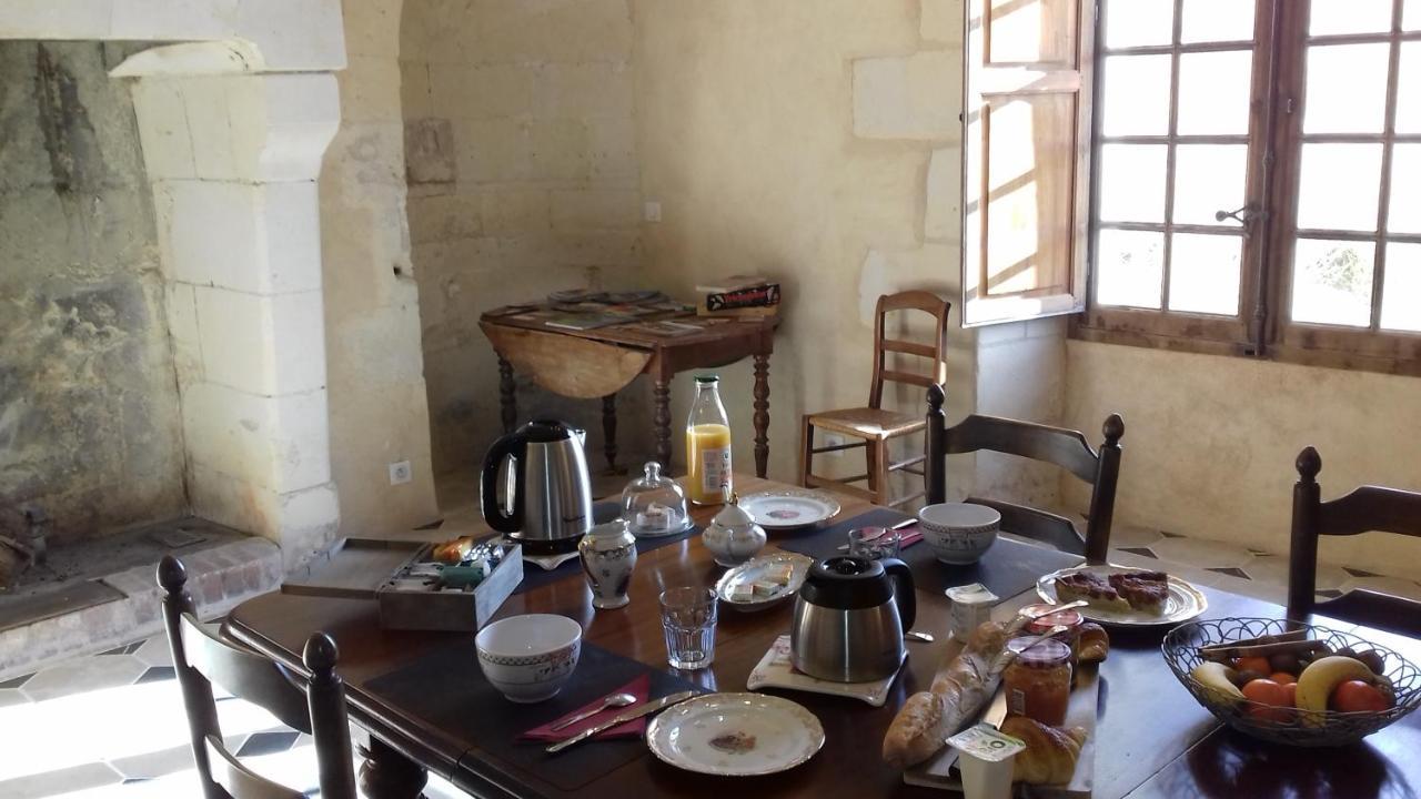 Manoir De La Fontaine Du Chene Bed & Breakfast Coutures  Ngoại thất bức ảnh